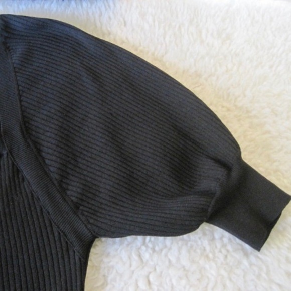 PAIGE Eponine Top - Picture 8 of 14